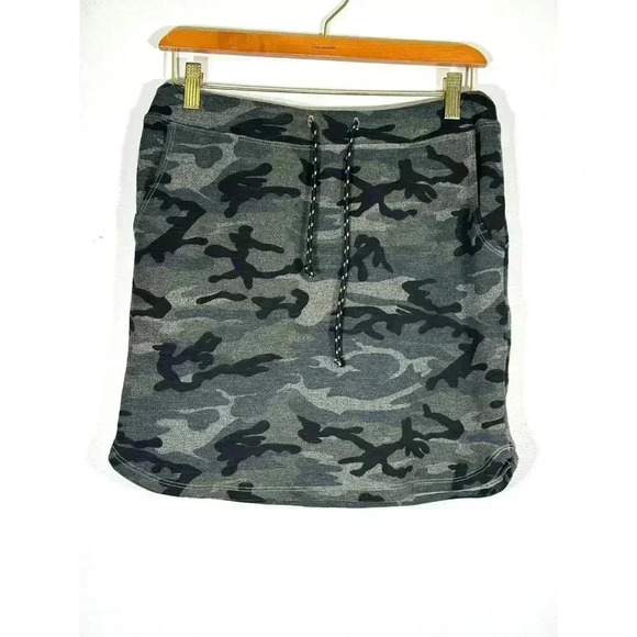Sundry Camouflage Skirt Size 1/Size Small Casual Athleisure Camo - Picture 5 of 6